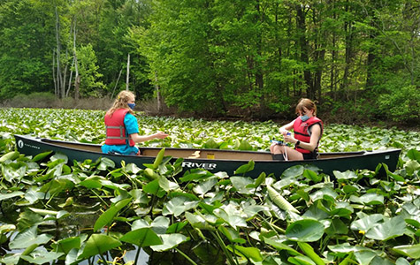 Heronwood Students in Canoe