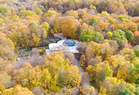 Fall foliage over nature center