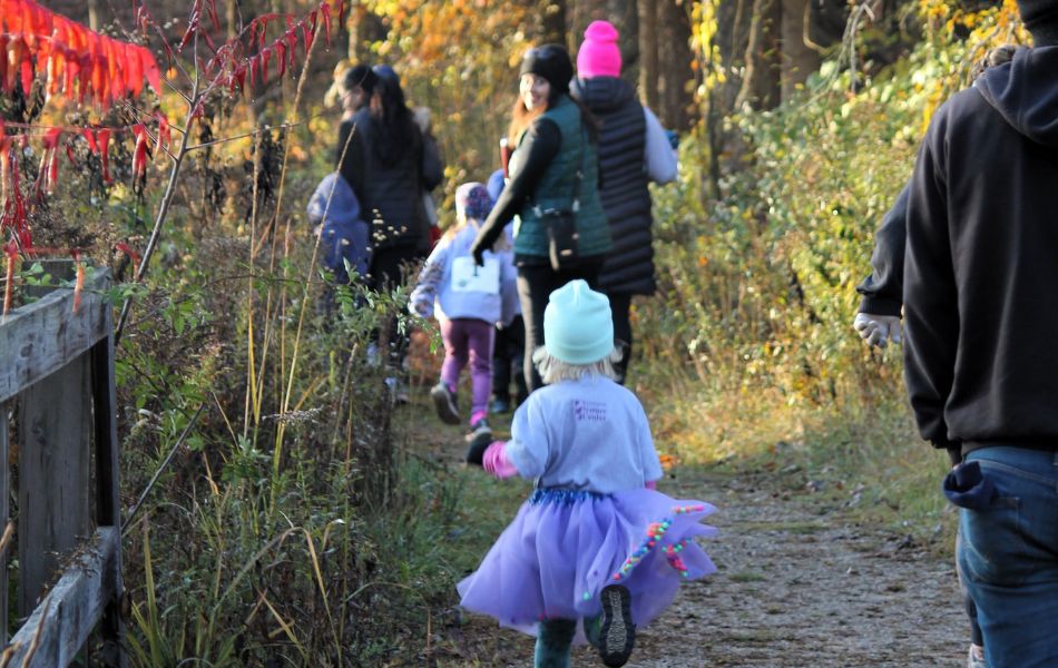kid running in fall